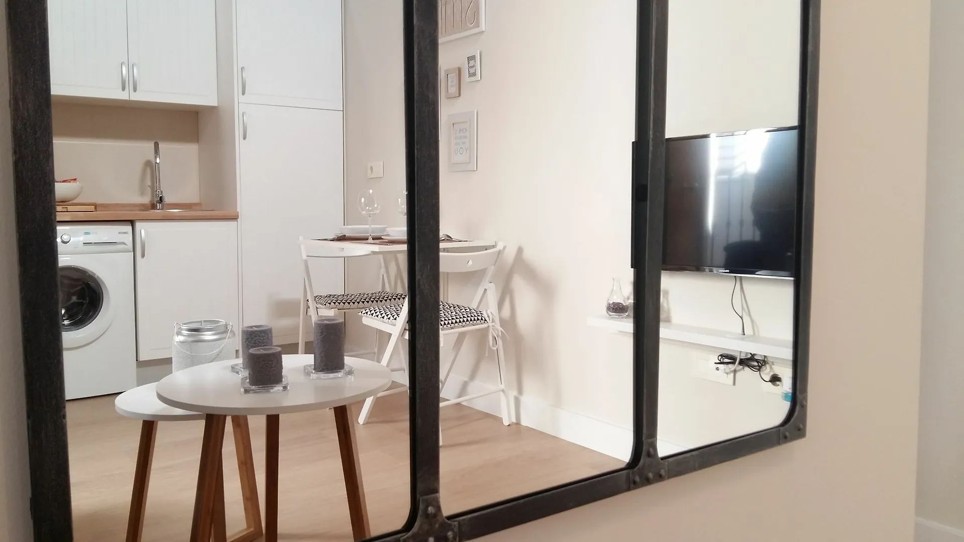 Apartamento La Buhardilla Sevilla 0*,  España